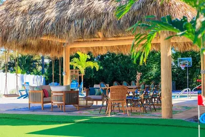 Image de Luxury 5br, Heated Pool, Pickleball & Hot Tub