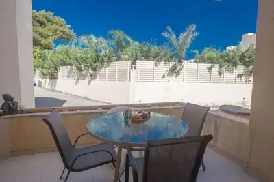 Image de Moderne Erdgeschosswohnung in Ayia Napa by Interhome