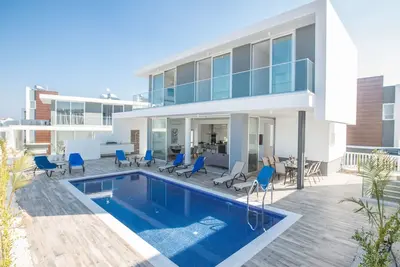 Image de Schönes Ferienhaus Olivine für 11 Personen by Interhome