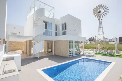 Bleu Vie in Protaras by Interhome