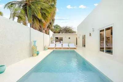 Soulful Escape – Spacious 5br Villa by Bocobay