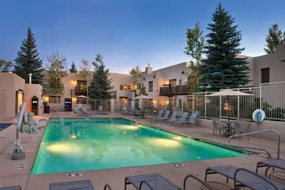 Image de Cw Taos Resort | Two Luxury Studio Suites
