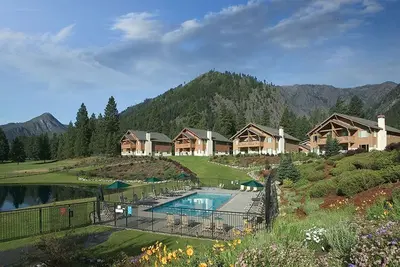 Image de Alpine Adventures Await! Bavarian-Style 2br condo in Leavenworth, Wa