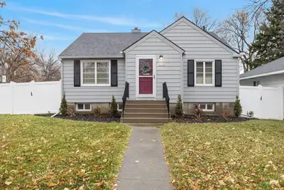 Image de Chic 3 Bedroom Stay Close to Hospitals/Downtown