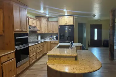 Image de 3-Bedroom Retreat Perfect for Families, Friends & Work