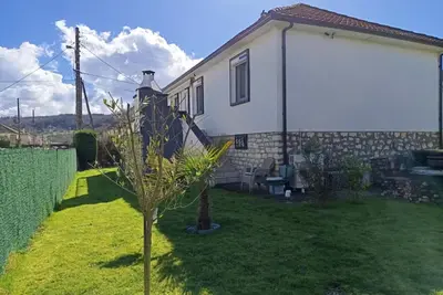 Image de Maison Sacha en ville dans un quartier calme