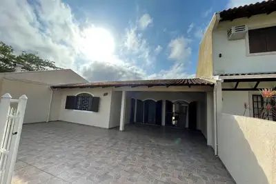 Image de Plenty of space and comfort | Spacious beach house 50m from the sea