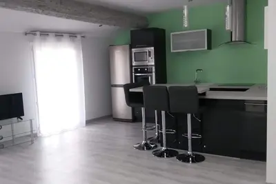 Image de Vacance au Soleil et la Mer, Appartement au 1er ou 2em étage!