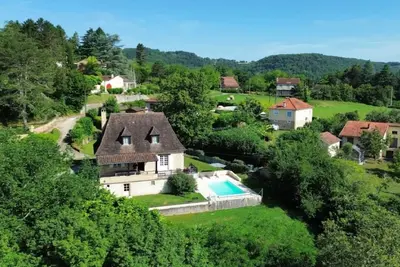 Image de Beausejour : Grande maison avec jardin & piscine proche village tous commerces