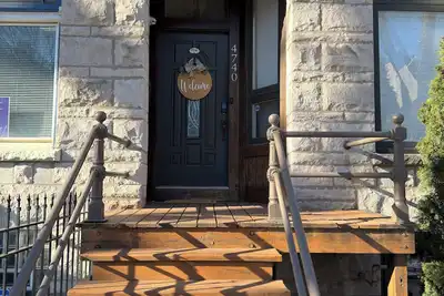 Image de Spacious 4-bedroom townhome in fantastic Bronzeville Chicago Neighborhood