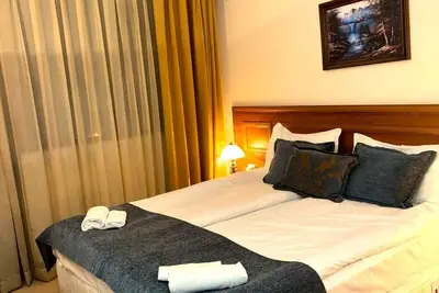 Image de City-view apartment 300m from the Gondola lift in Bansko