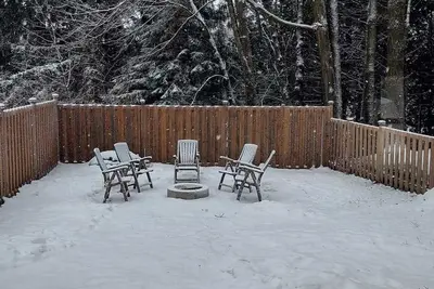 Image de Moana and Maple Country escape, close to X-C skiing and 50 min to Blue Mountain.