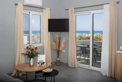 Image de Brand new sea view Apartment close to the beach