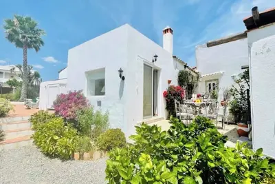 Image de Charming 2-Bedroom Cabana with Shared Pool – The Bakehouse