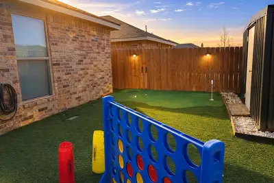 Image de Urban Cowboy | South Lubbock Retreat • Patio Tv