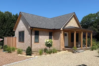 Image de Lovely one bedroom cottage for a relaxing vineyard getaway.