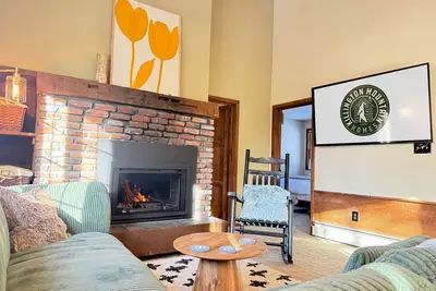 Image de Sundowner-HotTub, Central, Fireplace