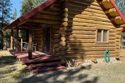 Image de Riverside Romance & Adventure: Intimate Cabin on 340+ Acres