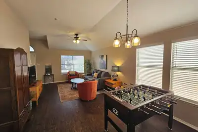 Image de Relax & Play Dallas Home Sleeps 10 Near Parks & Attractions