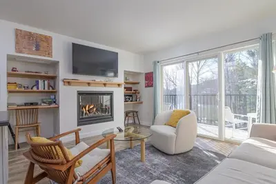 Image de Ski-In-Ski-Out in Sugarbush | Fireplace & Balcony