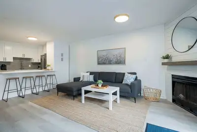 Image de Cranberry Après Nest | Bright Collingwood Condo