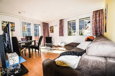 Luxury  in Perfect Location, Wallis  1002