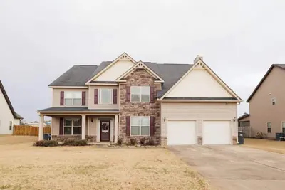Image de Spacious 5-bedroom house in welcoming Grovetown