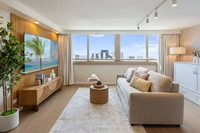 Image de Oceanview Luxe Retreat – Modern Coastal Elegance