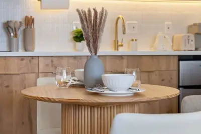Image de Cozy Escape in the Heart of Waikiki with 1 Parking