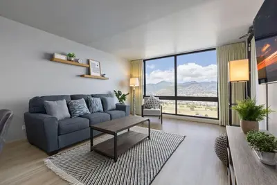 Image de 35f Steps Away Waikiki Beach, 1 bd, 1 Free Parking