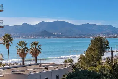 Image de Appartement à Cannes avec 4 chambres à coucher, 8 couchages
