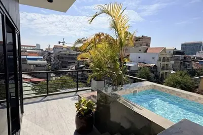 Image de Luxury Riverside Duplex with Private Pool