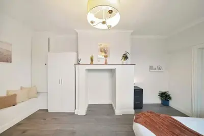 Image de Chiswick 2br Flat + Patio & Free Parking