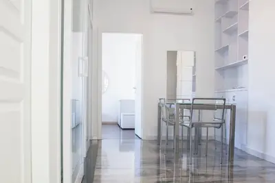 Image de Milan Affori Bright four-room apartment with balcony in every room