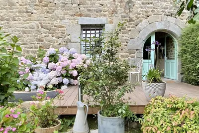 Image de Gîte du Gravier : terrasse privée, Wi-Fi et climatisation à La Baussaine