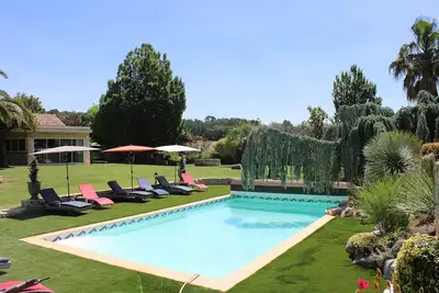 Image de L'Oasis de Boisset : Mas 5étoiles piscine privée Spa Sauna