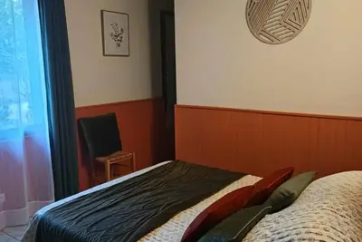 Image de Chambre d’hôtes « Senteurs Printanière » avec piscine partagée, Wi-Fi et climatisation