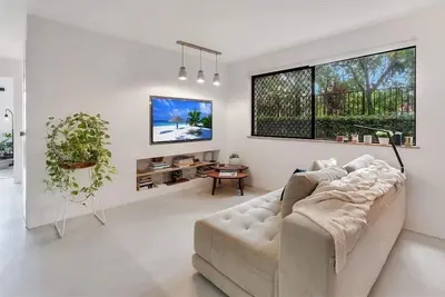 Image de 2br Gem near Broadwater Ac in Every Room