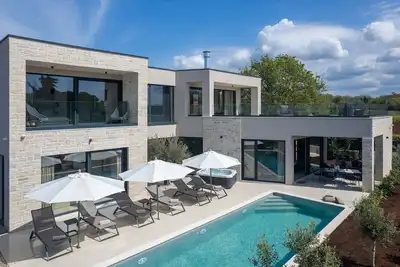 Image de Luxury Villa with pool and jacuzzi near Poreč