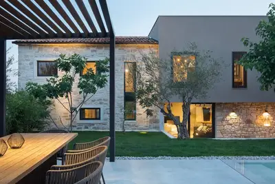 Image de Villa Melon with private pool for 10 people ner Poreč