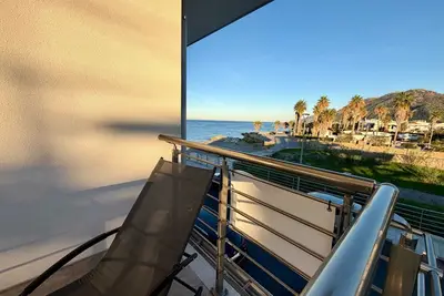 Image de Brolo (Me), beachfront apartment with private parking.