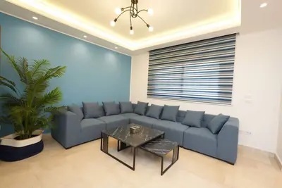 Image de The Blue Apartment, Badaro 3 Bdrm, 24/7 Electric