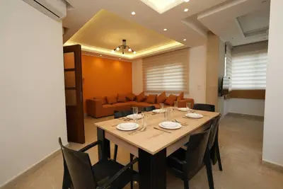 Image de The Orange Apartment, Badaro 3 Bdrm, 24/7 Elect