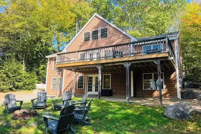 Image de Great Getaway! Gunstock 20 min dr! Beach 2 min dr! 4 bd, sleeps 10.