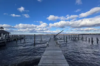 Image de Waterfront Gem w/ Private Pier  ~15m to Johns Hopkins & Harbor