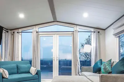 Image de Lodge No 229 | Stewart's Resort Cameron