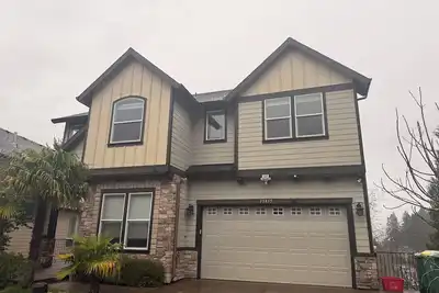 Serene 5-bedroom house near Progress Ridge