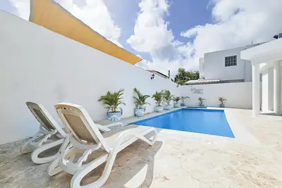 Image de Villa de 3 chambres avec piscine privée, jacuzzi et cour à Punta Cana