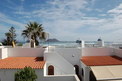 Image de Casa Grisu Corralejo – Vue sur mer, soleil, jacuzzi : le séjour parfait