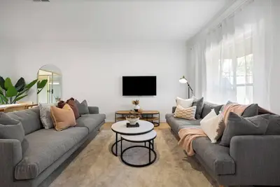 Image de Thebarton Escape Heritage Charm and Modern Comfort